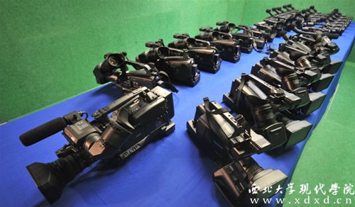 高清攝像機.jpg