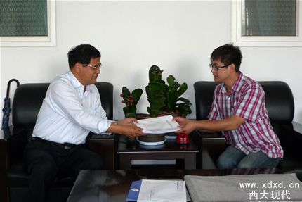 P1010627張文.JPG